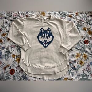 Pressbox UConn Huskies Cream Crewneck Sweatshirt Size Small Raw Hem